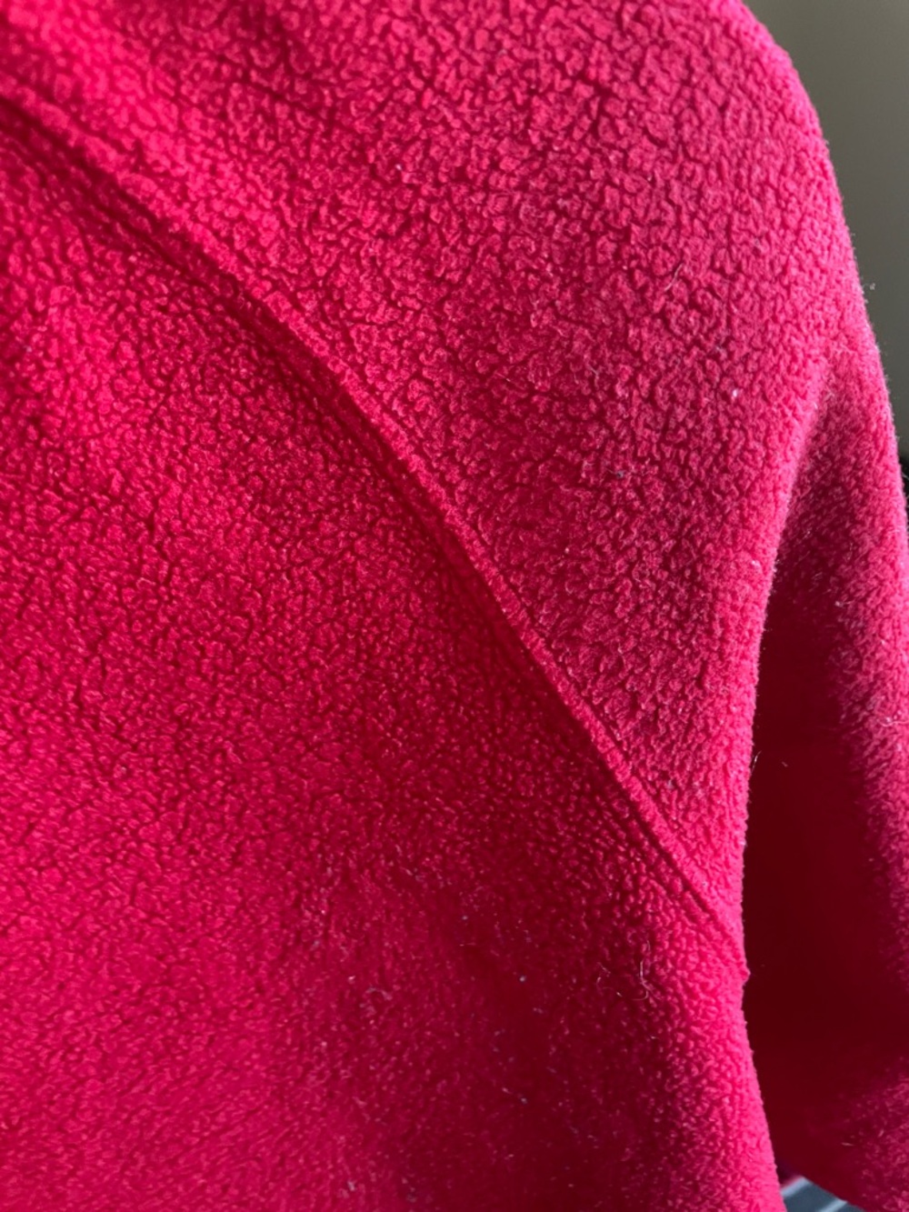New York Jeans Men's Red V-Neck Fleece Sweater - Picture 8 of 9